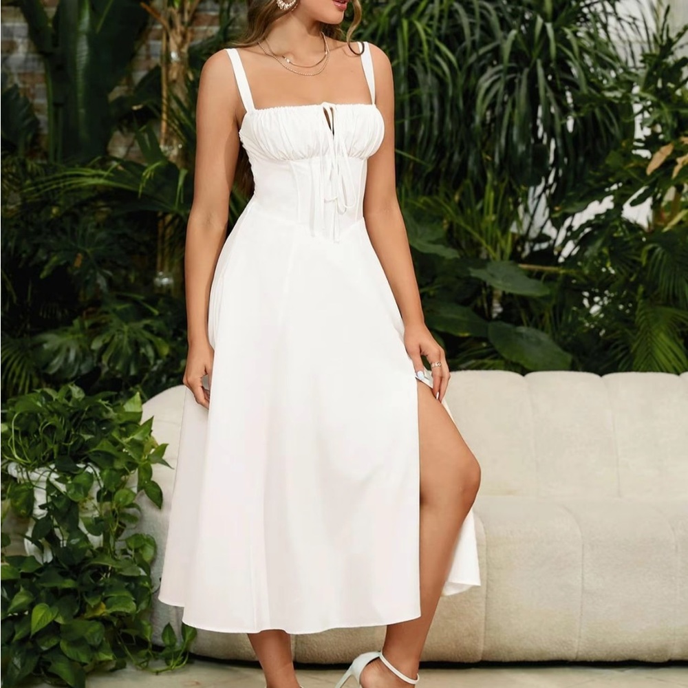Elegant White Midi Dress with Drawstring Bodice